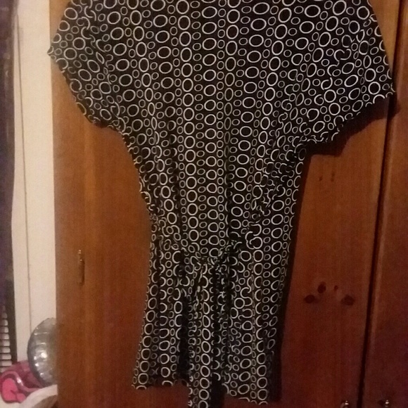 Cute shirt - Picture 2 of 3